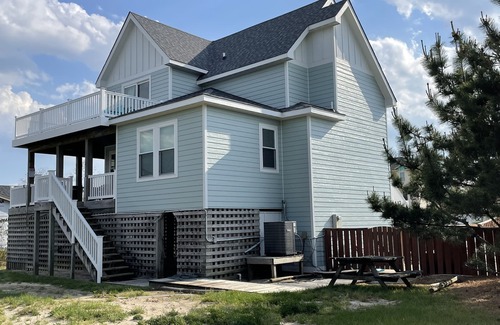 Whalehead Beach House | Family Paradise in Corolla: Oceanside, 4bds, Pool/Spa, Dog-Friendly