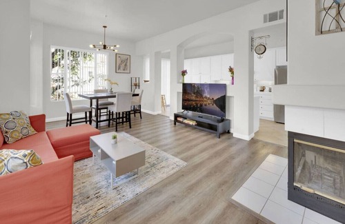 Tustin Condo | Family & Pet Friendly 2 Suites Pool Workspace Golf