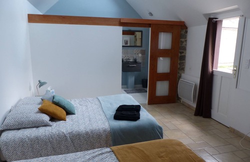 Plouer-sur-Rance House | Family room, 2 mins from the beach
