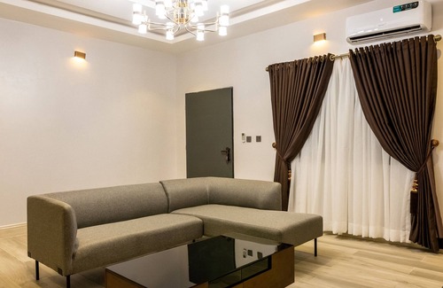 Abuja Apartment | family sized apartment for leisure and work
