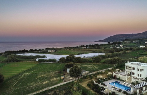 Episkopi Villa | Family-sized comfortable villa close to the beach