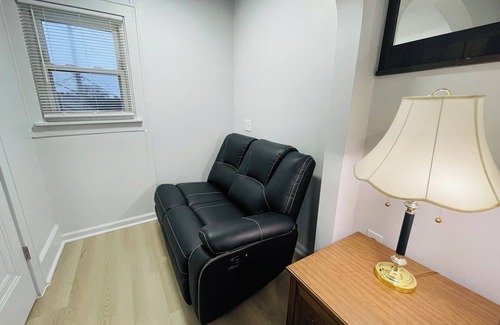 Canton House | Family-sized, Crew-friendly 4BR home near Hall of Fame- Ideal for Monthly Stays