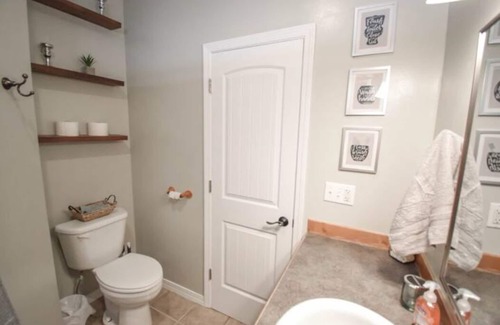 La Grande House | Family sized Crow's Nest "B"