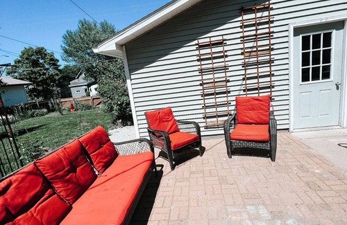 Ishpeming House | Family sized Home 10 min walk to Marina