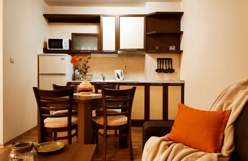 Smolyan Apartment | Family studio with own yard and fireplace near the ski resort Pamporovo