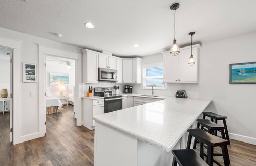 Bradenton Beach House | Family Tides – AMI Two-Unit Retreat w/Pool, Rooftop Deck & Gulf/Bay Views