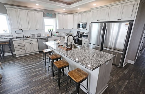 Grand Isle House | Family Tides - Beachfront - Island Realty