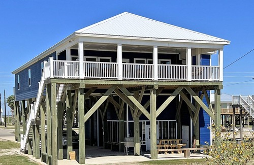 Grand Isle House | Family Tides - Beachfront - Island Realty