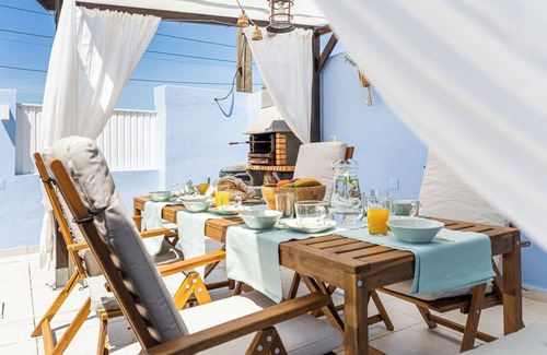 Charneca de Caparica e Sobreda Villa | Family Villa | Pool | Beach 5 min away byHOST-POINT
