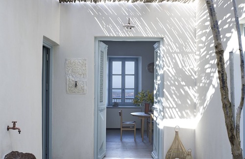 Plaka House | family Villa in Plaka with the most spectacular view on the island