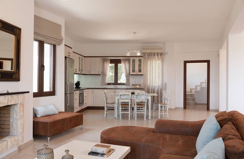 Loutra Villa | Family Villa Rousa, w/Pool, BBQ and kids playground only 6.8 km to the beach!