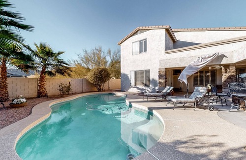 Foothills House | Family Villa w/Private Patio, Pool, W/D, WiFi & Central AC - snowbird-friendly!