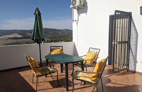 Iznajar House | Family Villa with a pool. Sleeps 6 with En-suites.