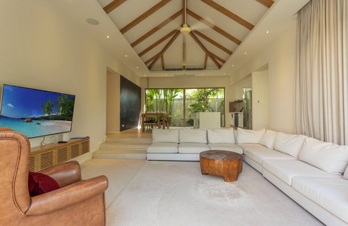 Choeng Thale Villa | Famous 5 Trichada Resort 4-Bedroom V164