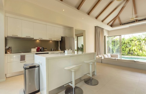 Choeng Thale Villa | Famous 5 Trichada Resort 4-Bedroom V164