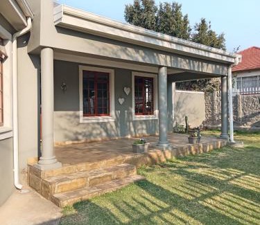 Primrose Apartment | Fancy Pansy 4: Secure Modern 2 bed family home