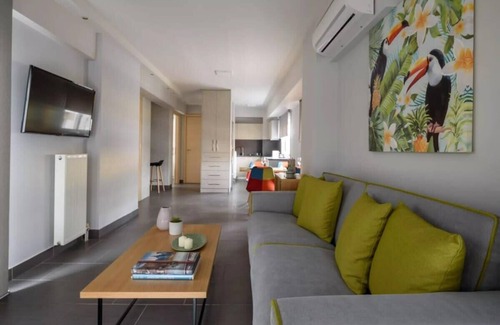 Kinosargous Apartment | Fantastic 1BR Apartment with Terrace in Athens
