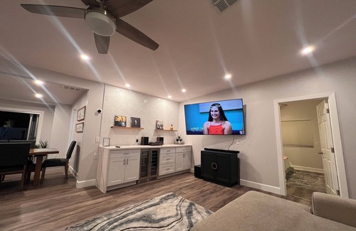 Palm Desert House | Fantastic 2-bedroom mid-century house with pool and game room in Palm Desert