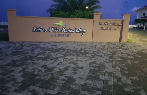 St. Ann's Bay Villa | Fantastic 4-Bedroom Villa with Pool, Beach, Gym and Restaurant.