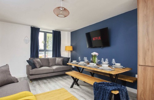 Failsworth House | Fantastic 5 Bed House in Manchester by PureStay