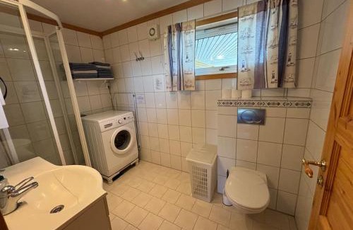 Tromsdalen Apartment | Fantastic Apartment with Fjellheisen as Your Nearest Neighbor