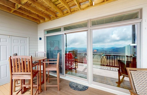 Sugar Mountain Condo | Fantastic condo with large deck, fireplace, stunning Grandfather Mountain vistas