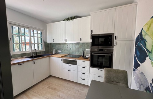 Puerto de la Cruz House | Fantastic end terraced house with private pool and garden in quiet residential area