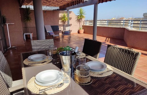 Sanlucar de Barrameda Apartment | FANTASTIC ATTIC terrace 65 m Beach- Pool-Paddle A/C WIFI