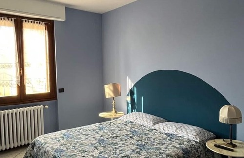 Desenzano del Garda Villa | Fantastic family home with pool, 5 minutes from Desenzano.