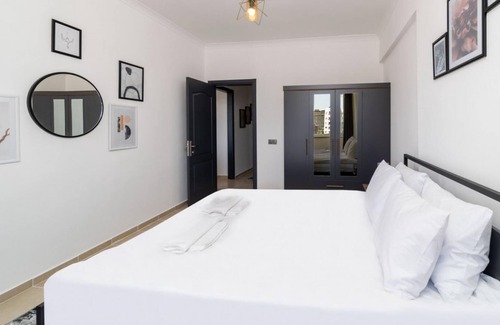 Lara Apartment | Fantastic Flat with Balcony and View in Aksu