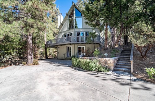 Lake Arrowhead House | Fantastic game room for the whole family - Remodeled!