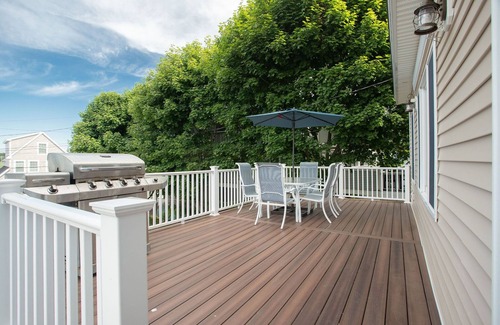 Wells Beach House | Fantastic house for large families, unique ROOFTOP DECK! 2 min. from the beach!