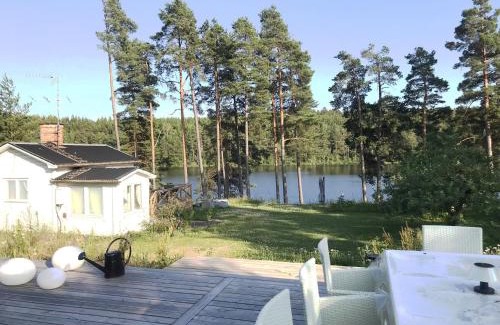 Flemingsberg House | Fantastic house with private jetty and lake view,
