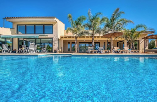 Muro Villa | Fantastic new built Finca with lots of comfort between Muro and Can Picafort