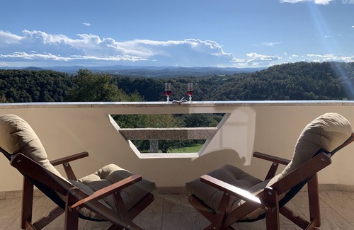 Hrastnik Ski Chalet | Fantastic vacation home in the middle of the vineyards - enjoy unspoiled nature