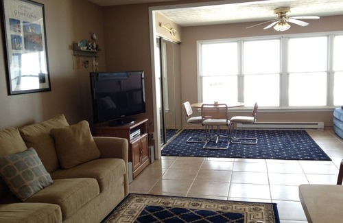 Port Clinton Condo | Fantastic View Waterfronts Condo Pool Beach Jet Express All Tile Updated Condo