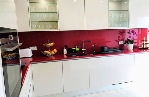 Vale de Centianes Villa | Fantastic villa 500m from beach, large heatable pool, child safety fence