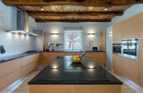Kastelir-Labinci Villa | Fantastic villa up to 12 persons with sea view.