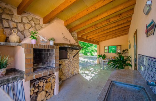 Alcudia Cottage | Fantastic villa with private pool and stunning views Serra de Tramuntana