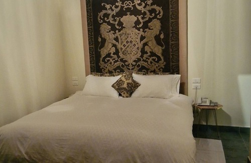 Kfardebian Hotel | Faqra Palace