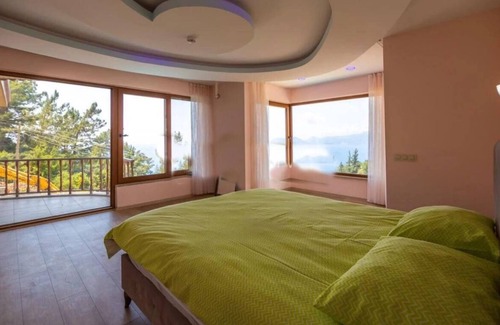 Uzunyurt Villa | Faralya Villa between Kelebekler Vadisi and Kabak Koyu