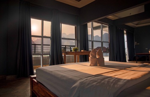 Vang Vieng Hostel | Faraway Suites - Hostel