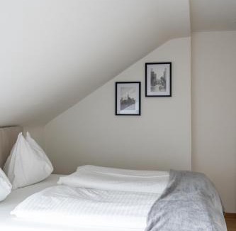 Leoben Apartment | FarawayHomes Studio Leoben #K9