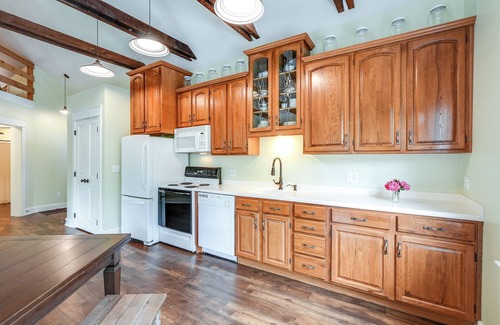 Peninsula House | Farm Guesthouse in CVNP near Brandywine Falls