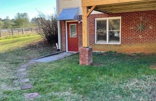 Pittsboro Apartment | Farm House Garden Apartment, peaceful vibe and views.