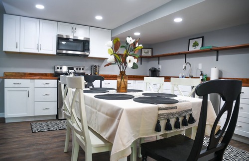 Round Hill House | Farm Vista: Cozy Suite & Views/Hot Tub