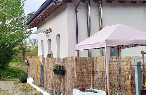 Albareto Apartment | FARM WITH ENCLOSED GARDEN SURROUNDED BY THE WOODS FOR WALKING VIEWS