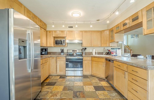 Fruita House | Farmhouse: 82" TV & Pool Table