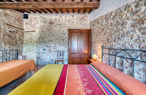 Giano dell'Umbria Other | Farmhouse 'Casale Storico Xvii Sec - Tulipano' with Mountain View and Shared Pool