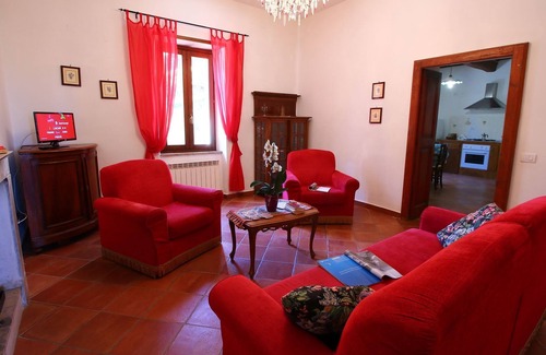 Gualdo Cattaneo Other | Farmhouse in Gualdo near Lake Trasimeno